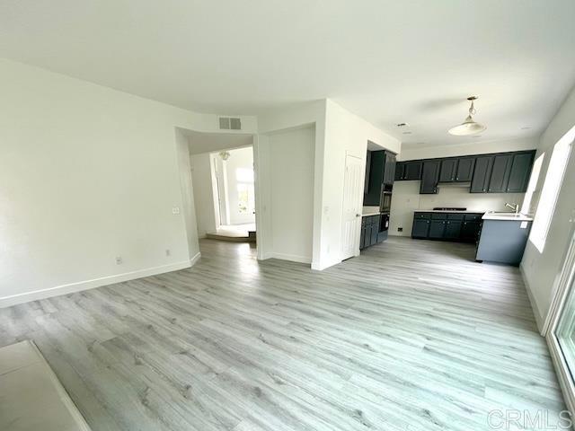 Detail Gallery Image 6 of 22 For 659 Rosita Ct, Chula Vista,  CA 91910 - 4 Beds | 2 Baths