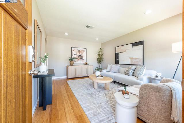 Image 7 of 56 For 4732 Loretta Way