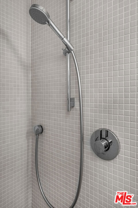 MLS #25597425 image #15