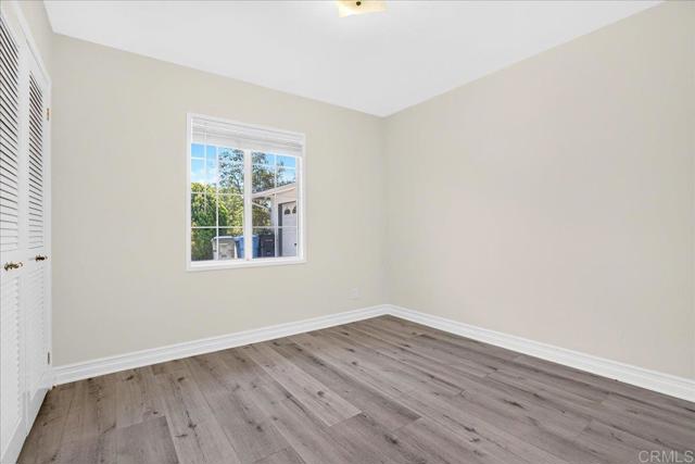 183 Sandberg Street photo 15