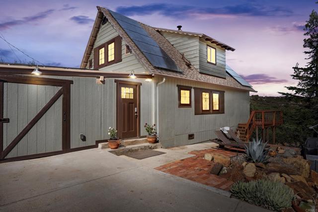10172 Boulder Creek Road, Descanso CA: https://media.crmls.org/mediaz/f643bebf-8168-4c47-8bf9-63349a4abd6b.jpg