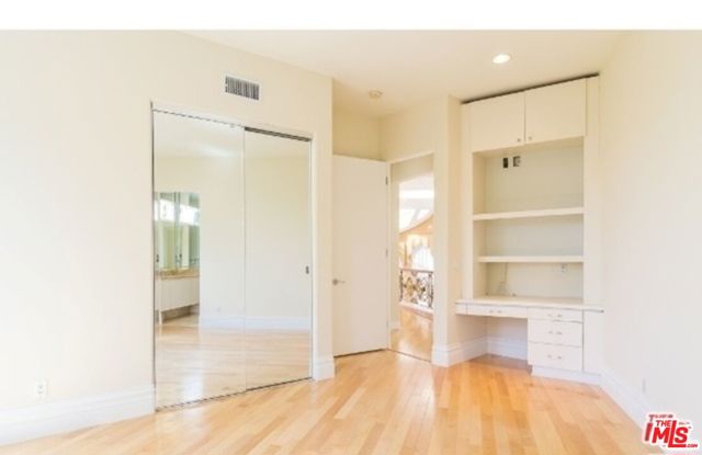 2470 Venus Drive, Los Angeles CA: https://media.crmls.org/mediaz/f643d7ec-8ce4-4eb8-a025-7a5d1e076d68.jpg