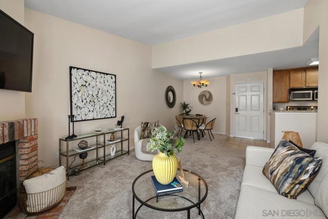 7190 Shoreline Dr, San Diego CA: https://media.crmls.org/mediaz/f643fa3d-3a17-4362-bcda-5cfc93812d7b.jpg