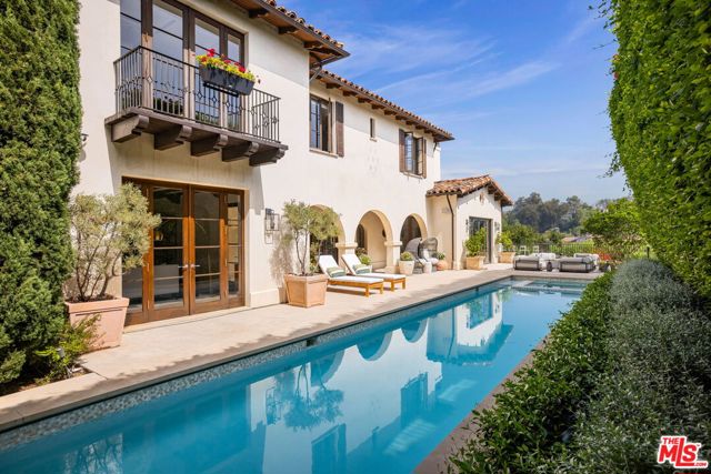 Drew Fenton | 182 N Carmelina Avenue Los Angeles CA | MLS: 7686952