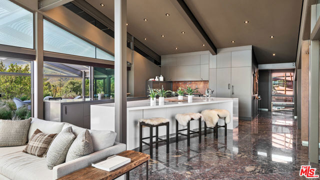 5900 Bonsall Drive, Malibu CA: https://media.crmls.org/mediaz/f645d035-d7bd-4035-95c7-ab3e70c2faef.jpg