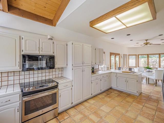 1125 Sumner Avenue, Aptos CA: https://media.crmls.org/mediaz/f6484b41-cb60-4308-926f-ebbd15c924d7.jpg
