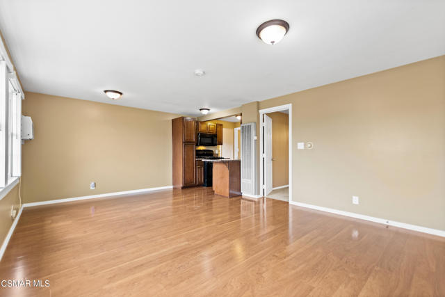 2905 Foothill Drive, Westlake Village CA: https://media.crmls.org/mediaz/f6488d03-c901-4ede-8059-1fd39d7d7881.jpg