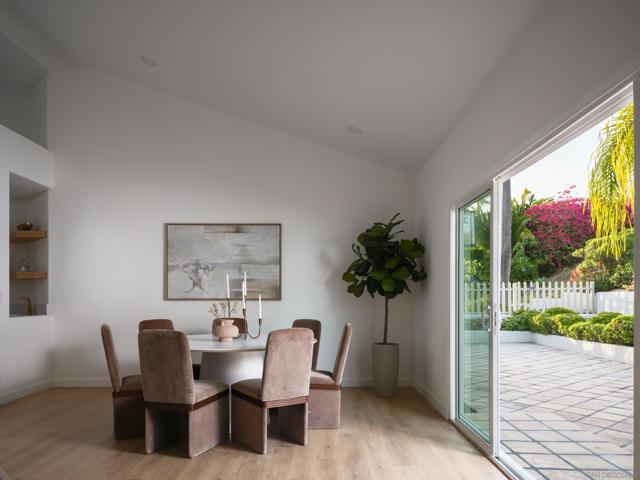 4630 Pannonia Rd, Carlsbad CA: https://media.crmls.org/mediaz/f6493f58-2865-4818-a851-649cf5465a2a.jpg