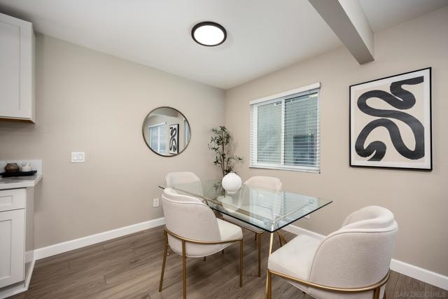 12126 Lemon Crest Dr, Lakeside CA: https://media.crmls.org/mediaz/f649f09c-9928-44a9-b6bb-e7a36259e922.jpg
