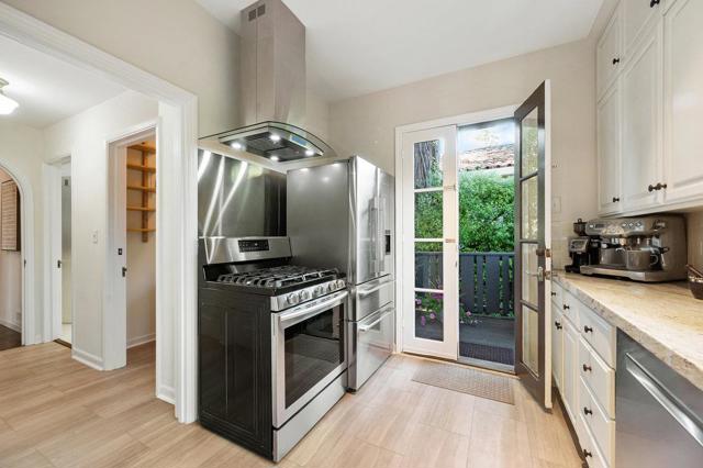 618 Occidental Avenue, San Mateo CA: https://media.crmls.org/mediaz/f64b47a3-b584-4c2a-8bb3-11c4e0faa701.jpg