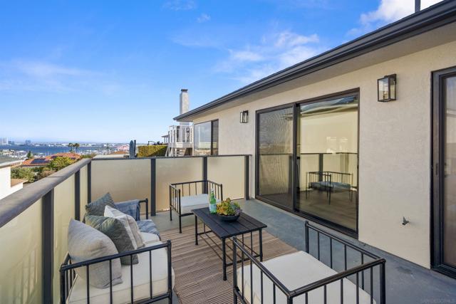 1307 Clove St, San Diego CA: https://media.crmls.org/mediaz/f64c84d4-89ef-49db-a4fe-850619a1a45e.jpg