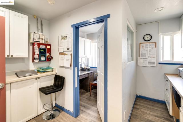 18905 Standish Ave, Hayward CA: https://media.crmls.org/mediaz/f64ccf7b-cebd-4a4d-9cf9-28e0193078ad.jpg