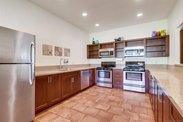 4120 Loma Riviera Ln, San Diego, California 92110, 3 Bedrooms Bedrooms, ,1 BathroomBathrooms,Condominium,For Sale,Loma Riviera Ln,240025357SD