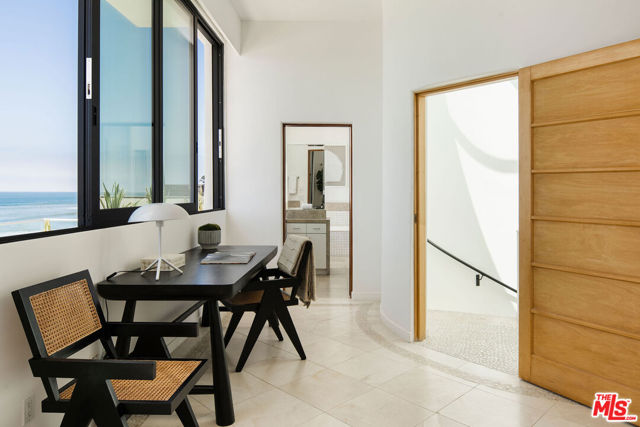 26520 Latigo Shore Drive, Malibu CA: https://media.crmls.org/mediaz/f64ddb84-eda1-4832-8d26-828cfc91064d.jpg