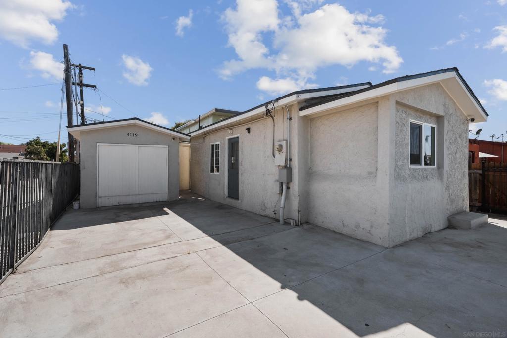 4119 Orange Ave
