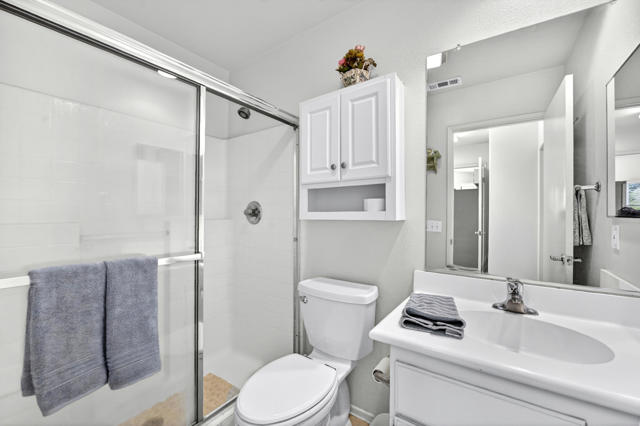 Image 25 of 32 For 81064 La Reina Circle