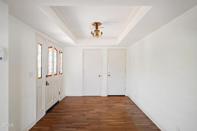 2851 Seahorse Avenue, Ventura CA: https://media.crmls.org/mediaz/f64f2d2d-99bb-4338-a9e1-c5ea05be28e2.jpg