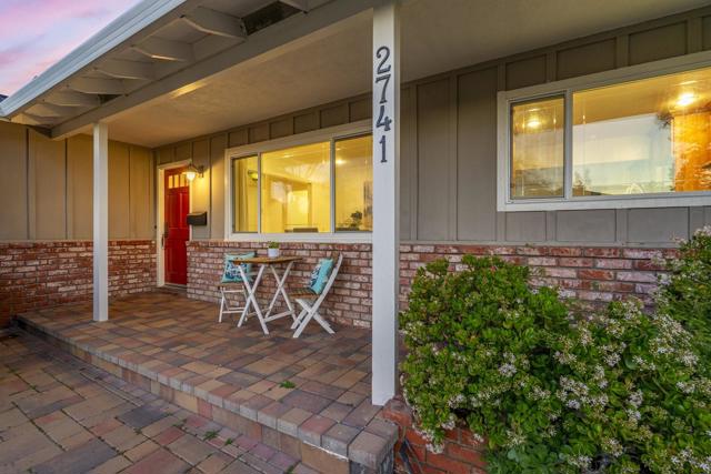2741 Doverton Square, Mountain View CA: https://media.crmls.org/mediaz/f64f649f-0744-4411-9efd-68922a45d25d.jpg