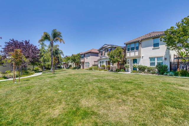 867 Maple Place, East Palo Alto CA: https://media.crmls.org/mediaz/f65095e0-8b17-4e21-bea9-948ed55b8f9c.jpg