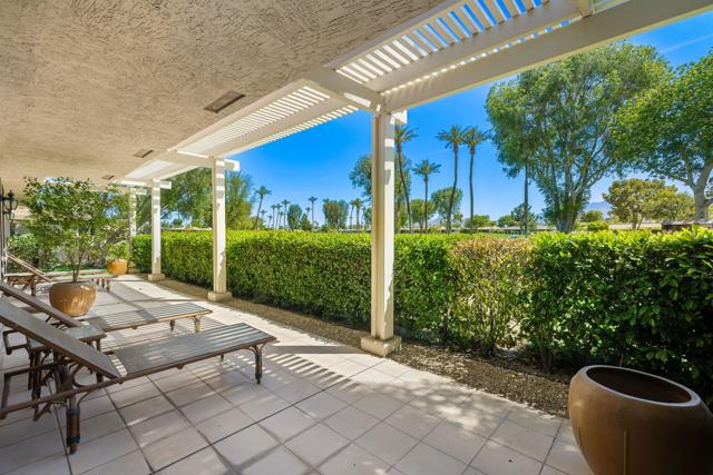 26 Stanford Drive, Rancho Mirage CA: https://media.crmls.org/mediaz/f6512225-f3ff-4ac2-b26e-6ea4b423824b.jpg