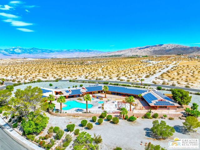 69490 Parkside Drive, Desert Hot Springs CA: https://media.crmls.org/mediaz/f651514e-9ab7-4c2c-8c5e-19d569f740a9.jpg
