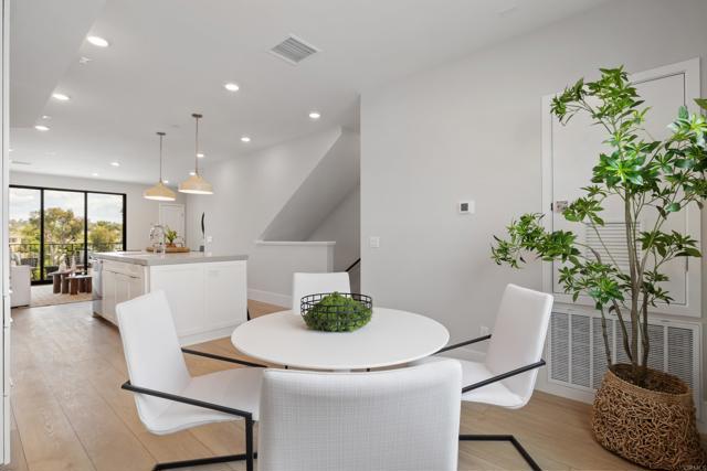 Detail Gallery Image 14 of 32 For 324 Chinquapin Ave, Carlsbad,  CA 92008 - 2 Beds | 2/1 Baths
