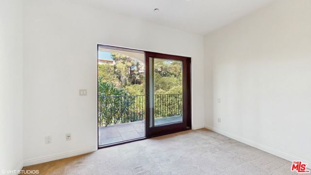 3311 Deronda Drive, Los Angeles CA: https://media.crmls.org/mediaz/f6527e17-586e-4681-8aab-6b5e56dc82bd.jpg