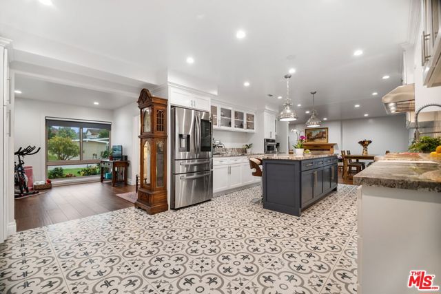 6923 Willowtree Drive, Rancho Palos Verdes, California 90275, 5 Bedrooms Bedrooms, ,3 BathroomsBathrooms,Residential,For Sale,Willowtree,25539161
