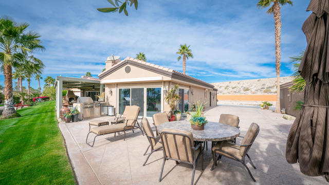 86169 Arrowood Avenue, Coachella CA: https://media.crmls.org/mediaz/f65400f8-8ddd-4aef-8637-39cb283f13e3.jpg