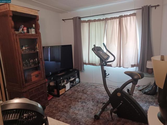 171 Sunset Dr., Pittsburg CA: https://media.crmls.org/mediaz/f654dcac-21be-482d-b0bd-f2b560021a59.jpg