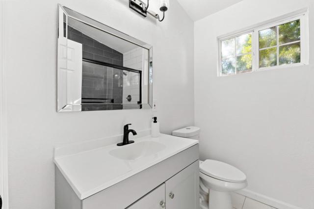 2887 Fordham Street, East Palo Alto CA: https://media.crmls.org/mediaz/f6552ed7-baac-4215-a4a1-f9cdda0b6373.jpg