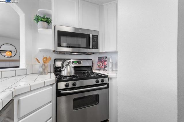 21103 Gary Dr, Hayward CA: https://media.crmls.org/mediaz/f65613d1-3344-460f-964f-ba7c69c19090.jpg