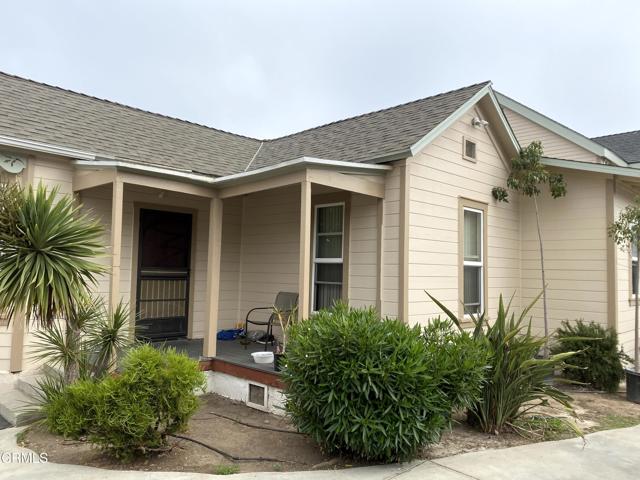 Detail Gallery Image 3 of 5 For 165 W Harrison Ave, Ventura,  CA 93001 - 2 Beds | 2 Baths