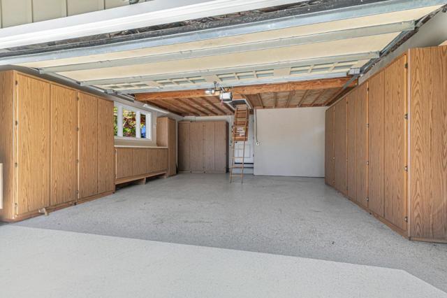 1869 Walnut Drive, Mountain View CA: https://media.crmls.org/mediaz/f656aa13-8d2f-49ee-a668-edf10cc39bbf.jpg