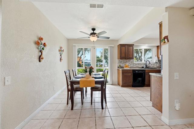 Detail Gallery Image 4 of 44 For 3655 Vista Campana #9,  Oceanside,  CA 92057 - 2 Beds | 2 Baths