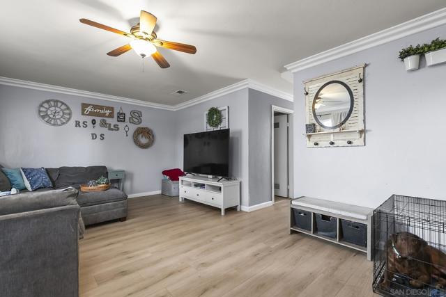 2414 1/2 Grove Ave, San Diego CA: https://media.crmls.org/mediaz/f65758b3-55ff-4ae8-a766-78aaf6a9370f.jpg