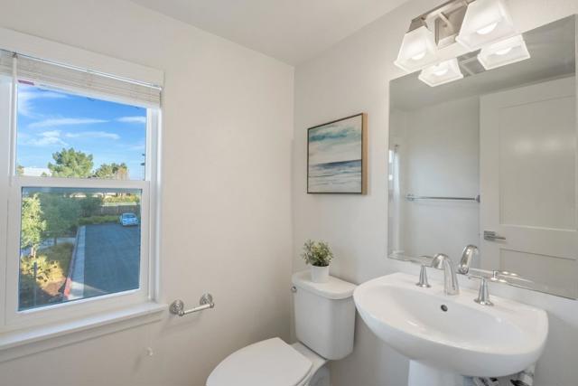 Image 16 of 55 For 2903 Corvin Drive 115