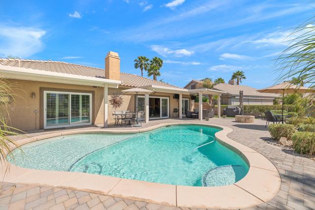 45553 Meadow Lake Drive, Indio CA: https://media.crmls.org/mediaz/f6595302-a554-4397-87b6-e78ecf87841a.jpg