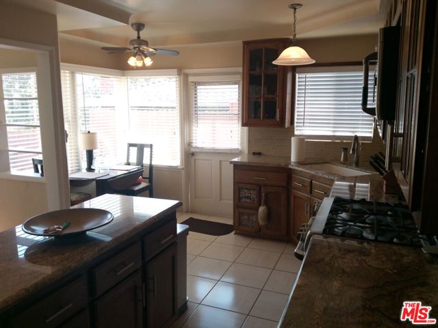 5078 Southridge Avenue, Los Angeles CA: https://media.crmls.org/mediaz/f659e353-be02-479d-840c-72dd858a7a42.jpg