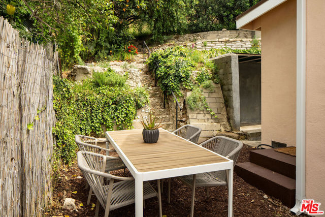 Image 16 of 24 For 2354 Landa Street