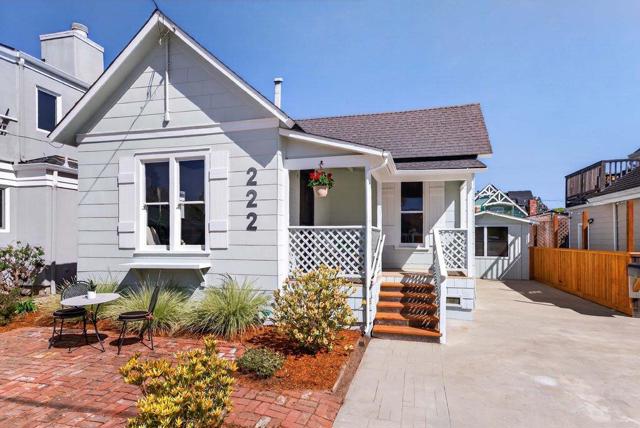 222 2nd Avenue, Santa Cruz CA: https://media.crmls.org/mediaz/f65acc4d-9830-4673-984c-104d9e09cd54.jpg