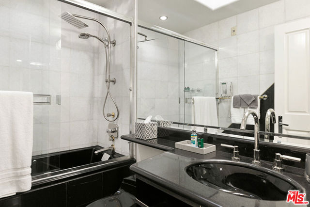 505 EVELYN Place photo 30