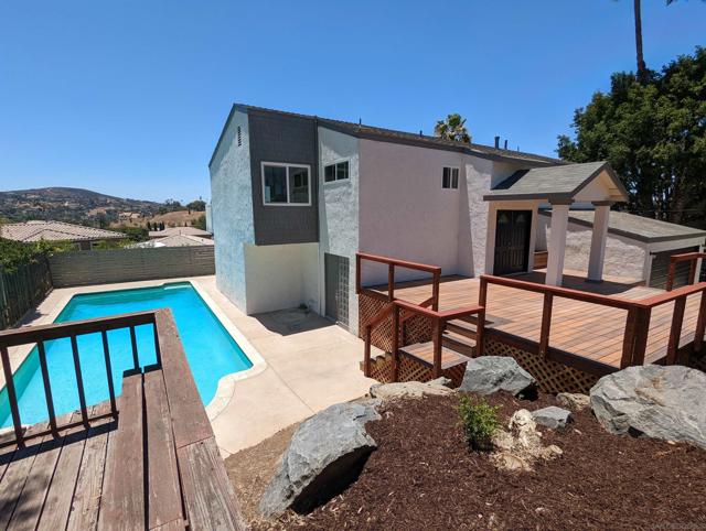 9347 Kahlua Way, Spring Valley CA: https://media.crmls.org/mediaz/f65b349e-daed-48d6-adda-6df3b10559c7.jpg