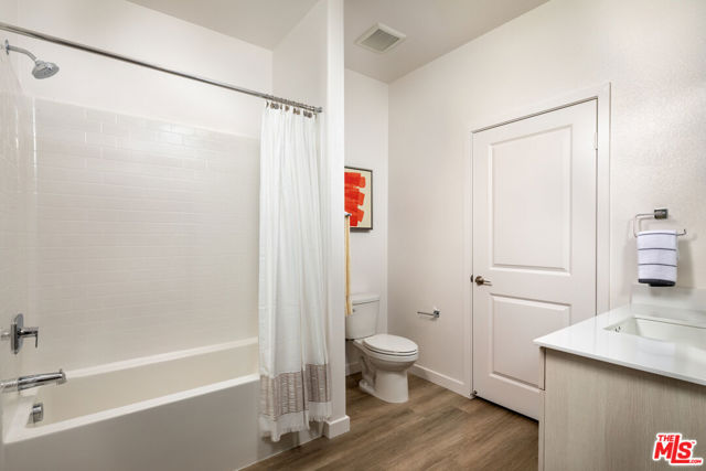 1483 W Vista Way, San Pedro CA: https://media.crmls.org/mediaz/f65bdb3a-c6e4-4a0c-968f-fb7693c4ced5.jpg