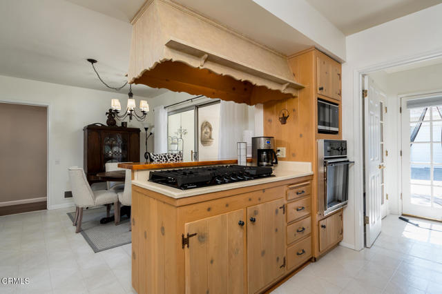 4841 Hill Street, La Canada Flintridge CA: https://media.crmls.org/mediaz/f65c0bce-72cf-4f68-9aa4-13bd17dfd38d.jpg