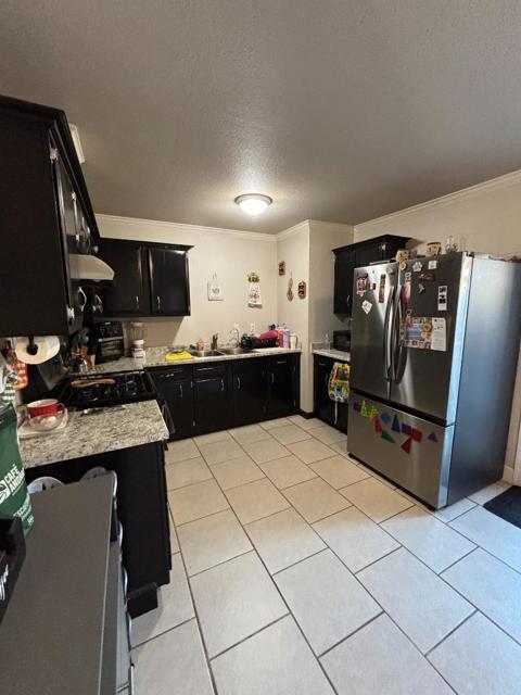 418 Calaveras Way, Greenfield CA: https://media.crmls.org/mediaz/f65cbecd-1bdd-479f-a7a5-2489643b6cc0.jpg