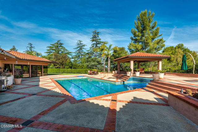 11 Inverness Road, Thousand Oaks CA: https://media.crmls.org/mediaz/f65d4927-76f8-4463-95ed-19e8c9eb51a8.jpg