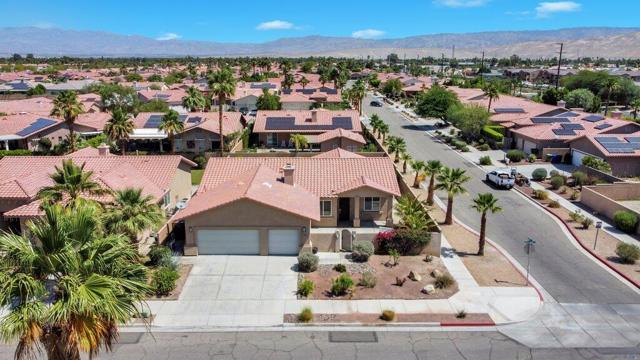 67892 Mccallum Way, Cathedral City CA: https://media.crmls.org/mediaz/f65d71a3-8b03-449f-a8e9-dcb062cc6e33.jpg
