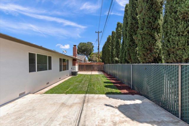 770 Gary Street, Gilroy CA: https://media.crmls.org/mediaz/f65ee705-0b93-401b-ba4b-0485a4727443.jpg
