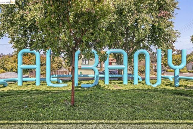 Details for 848 Stannage Ave  11, Albany, CA 94706